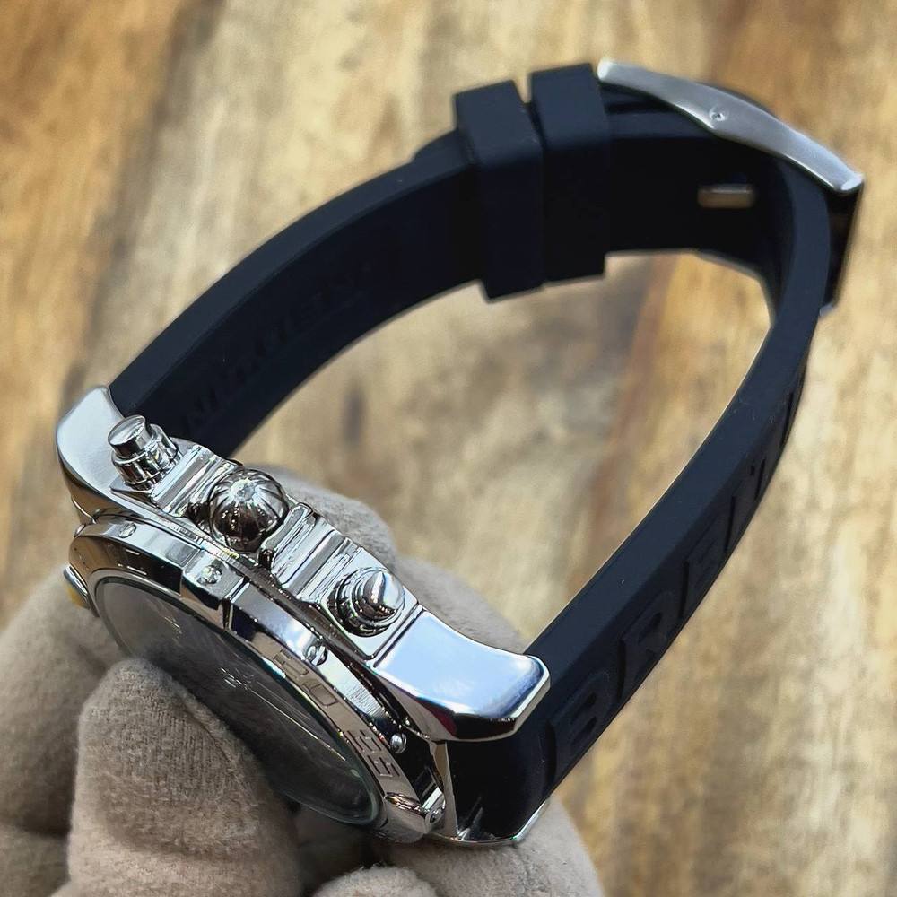 Часы Breitling