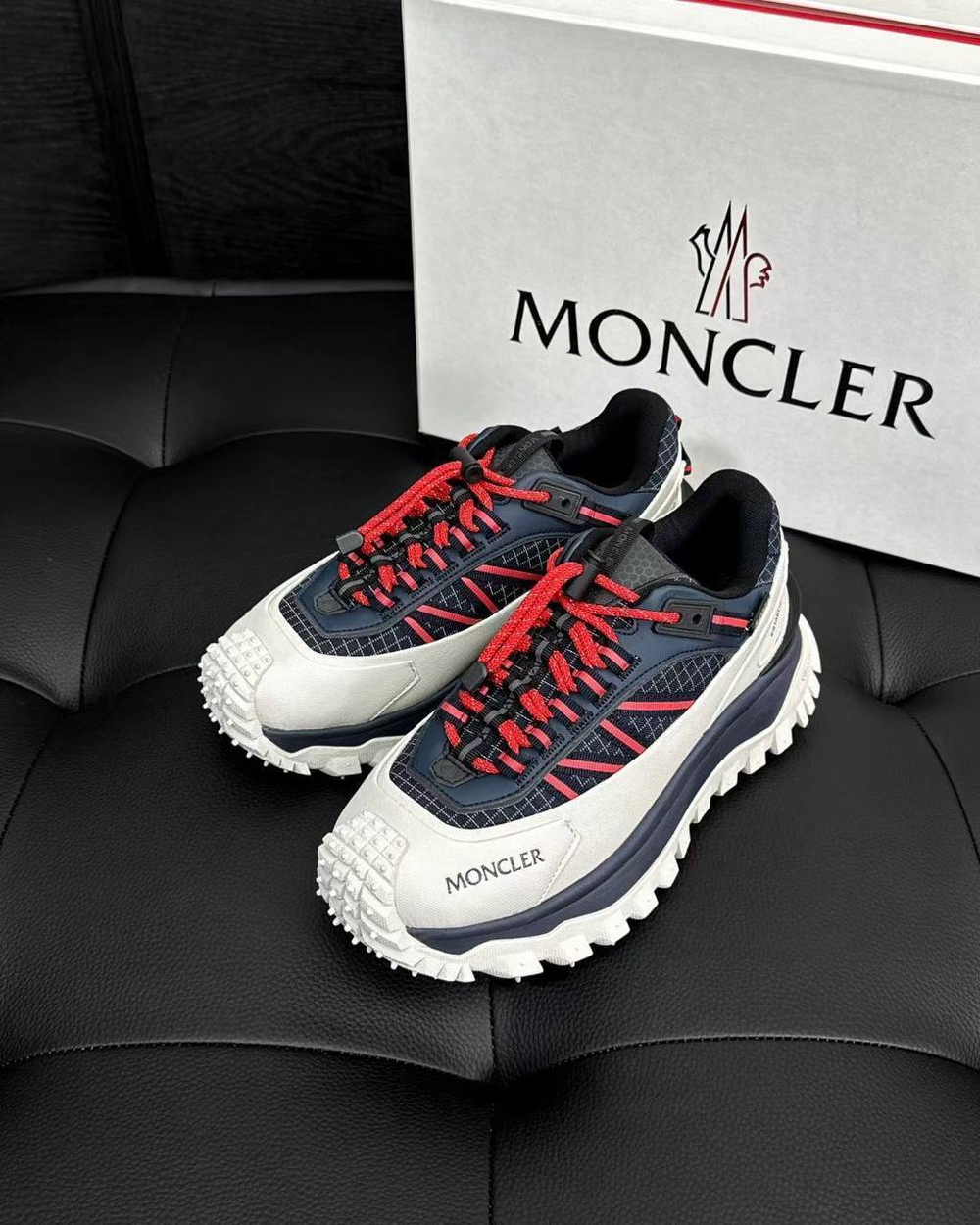 Кроссовки Moncler