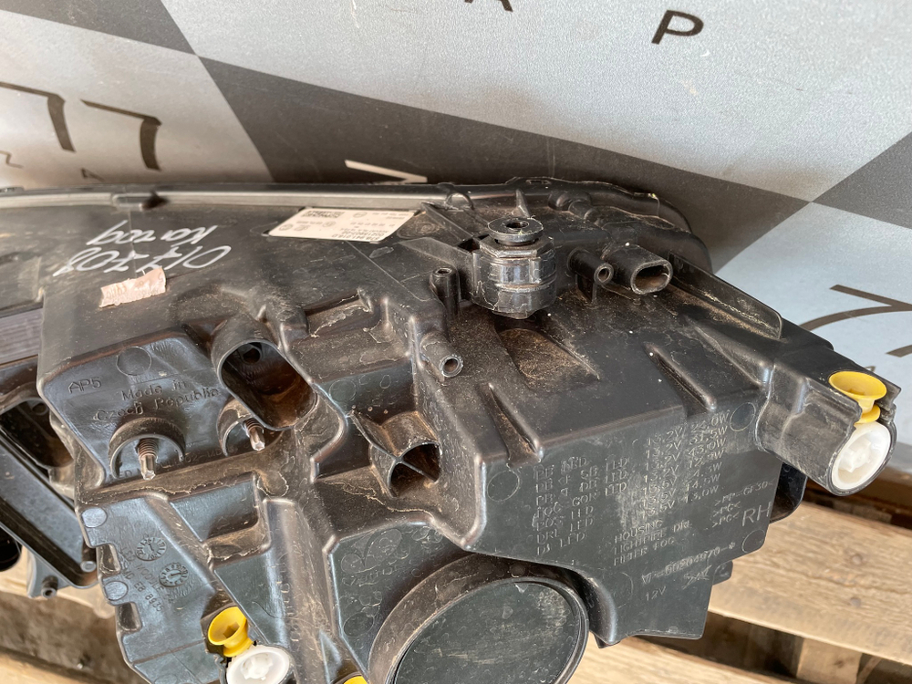 Фара правая Led Skoda Karoq 17-нв Б/У Оригинал 57b941016d