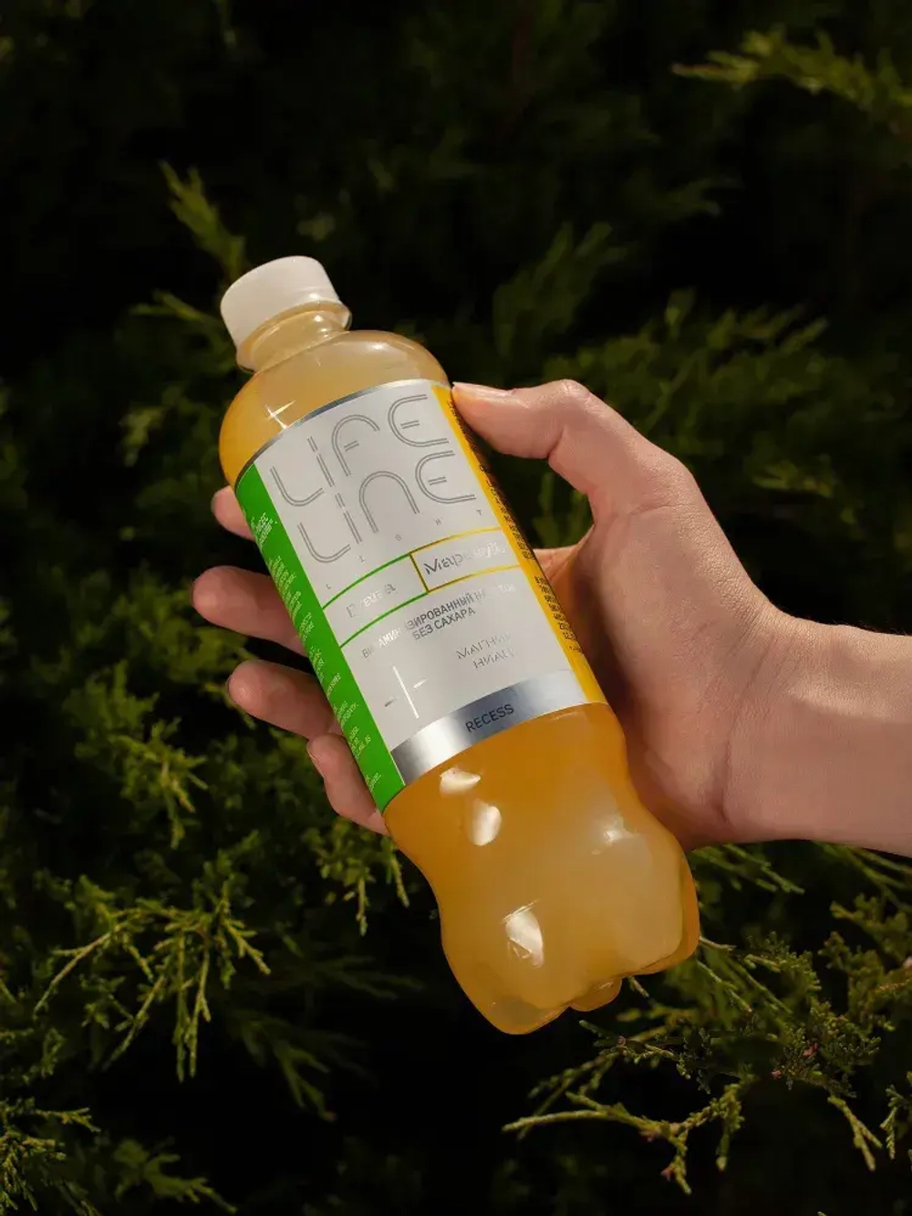 Напиток LifeLine Light без сахара, с витаминами, Recess, гуава и маракуйя, без газа 0,5 л