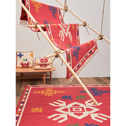 Ковер из шерсти по мотивам чувашских орнаментов 160х230см Tkano Cultural Heritage