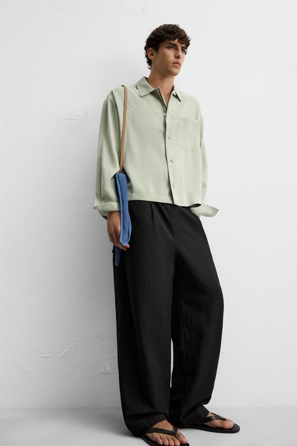 ZARA БРЮКИ-ДЖОГГЕРЫ КЛАССИЧЕСКОГО КРОЯ, ЧЕРНЫЙ