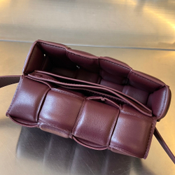 Bottega Veneta Mini Cassette 18 cm