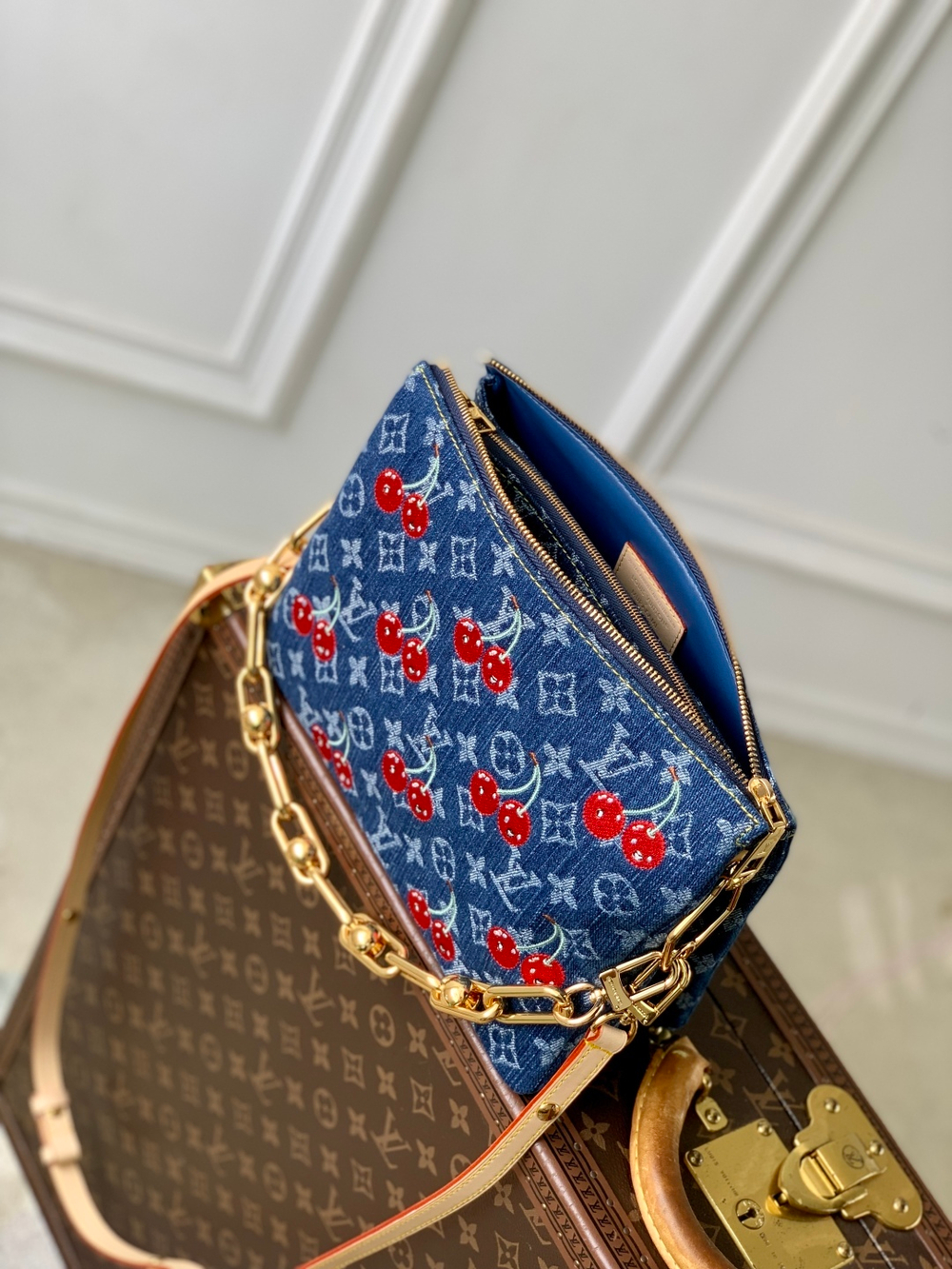 Louis Vuitton Coussin PM