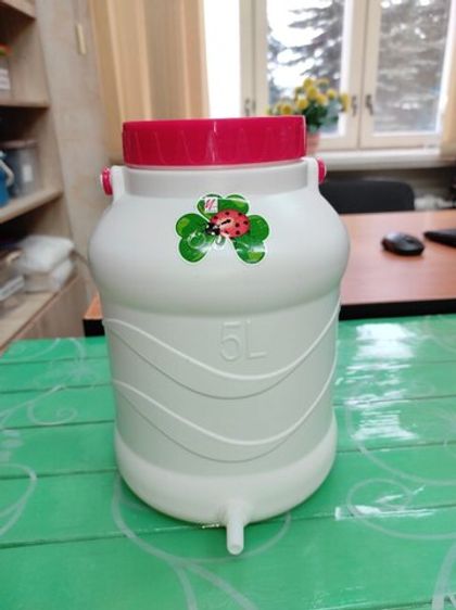 Бак 5 л со штуцером