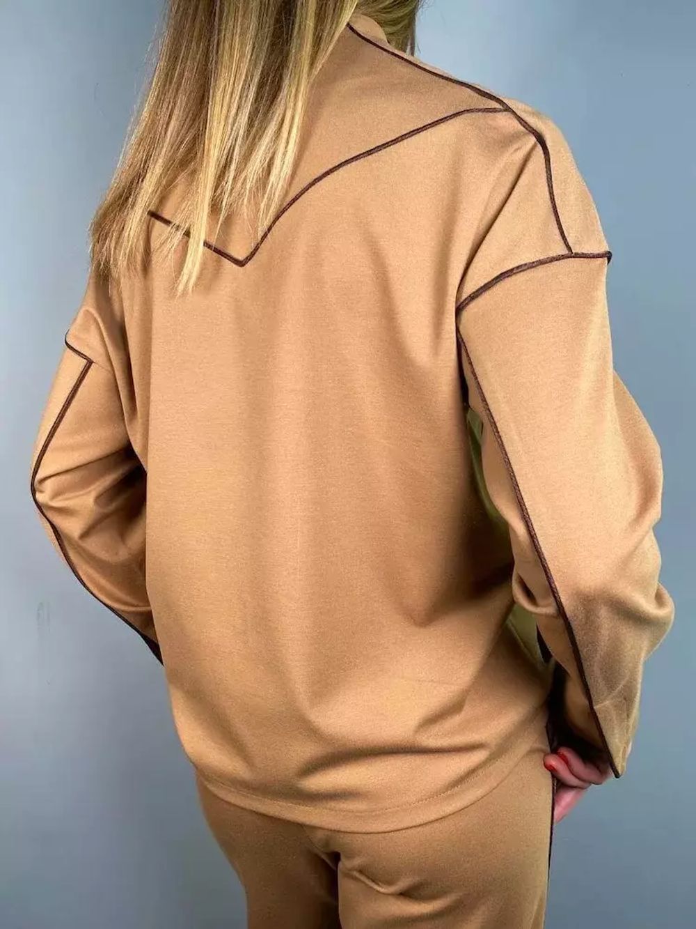 Свитшот спортивный бежевый