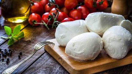 Сыр из коровьего молока