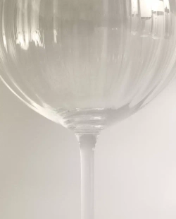 ZARA HOME БОКАЛ ИЗ ХРУСТАЛЬНОГО СТЕКЛА С РЕЛЬЕФНЫМ УЗОРОМ ДЛЯ ВИНА, ПРОЗРАЧНЫЙ