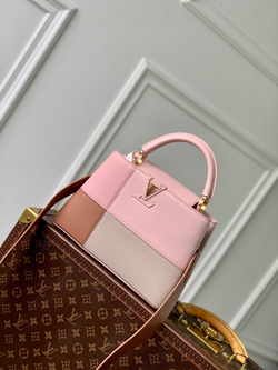 Louis Vuitton Capucines BB