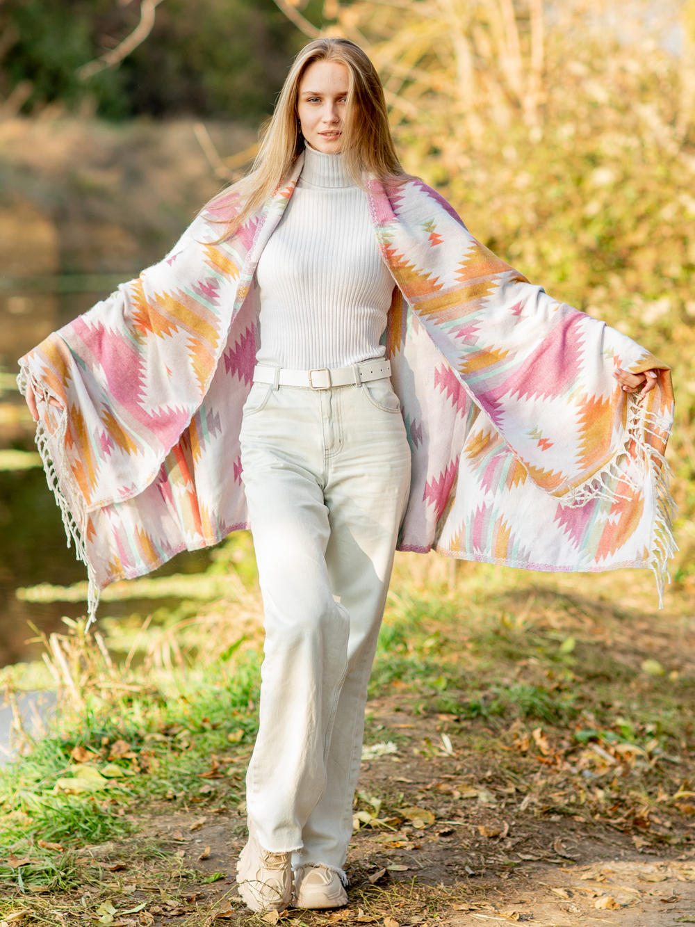 Шарф теплый с орнаментом Навахо