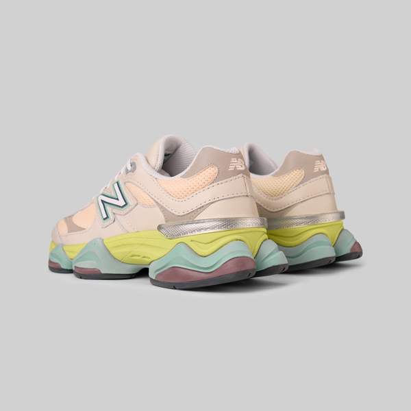 Кроссовки New Balance 9060 