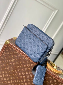 Louis Vuitton Trio Messenger