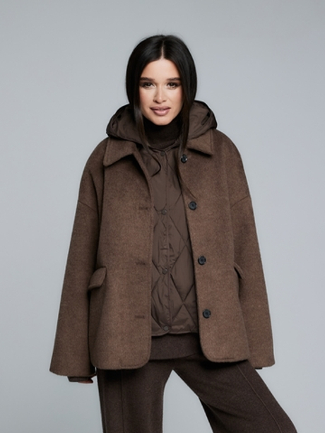 Коричневое пальто-пиджак с утепленным жилетом