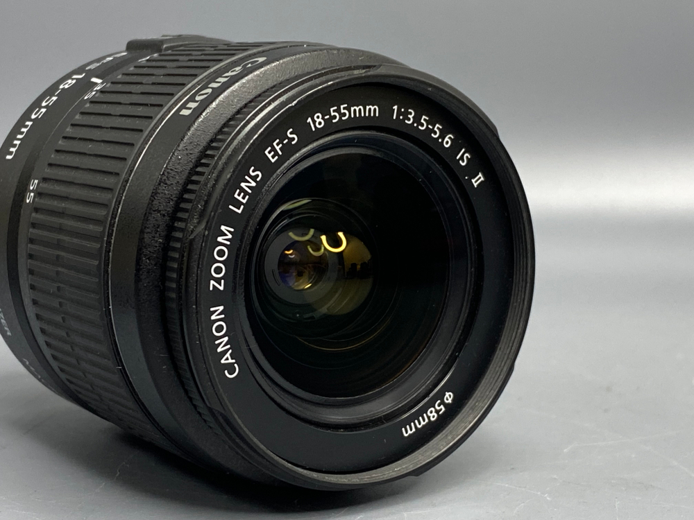 Canon EF-S 18-55mm 3.5-5.6 IS II