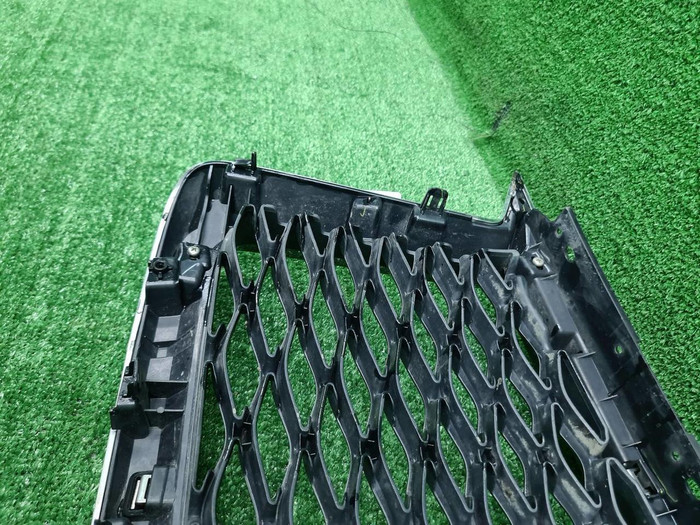 Решетка радиатора Infiniti QX50 2 (2017-н.в.)