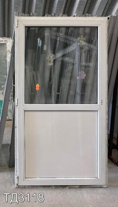 Дверь балконная пластиковая Б/У 2020(в) x 1100(ш)