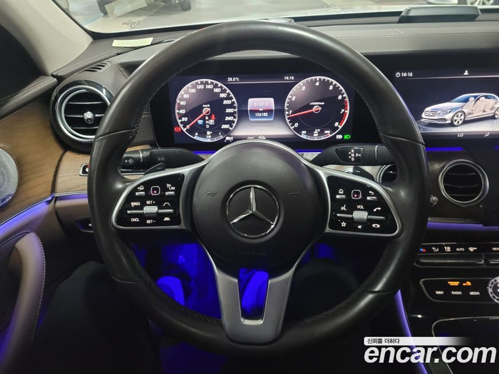 Mercedes-Benz E-Class W213 E300 4MATIC Exclusive (12.2019)