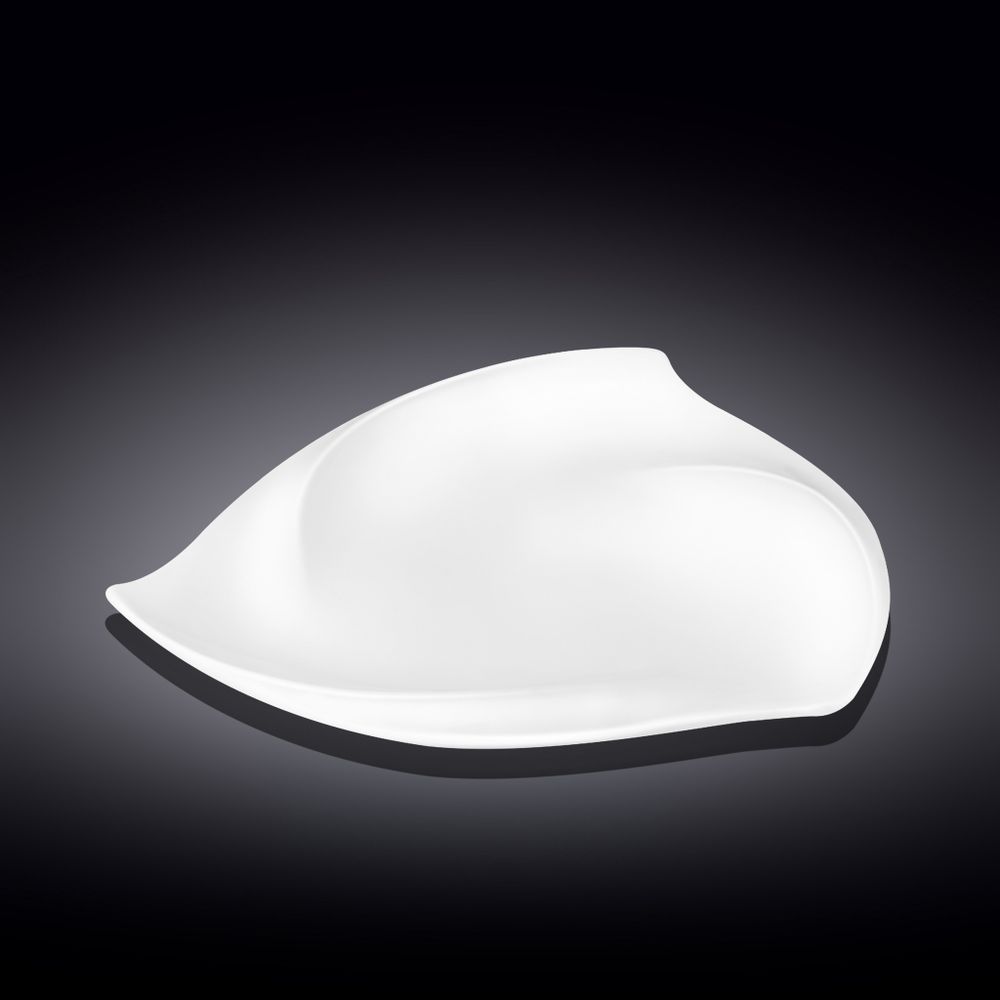 Тарелка треугольная 30 см WL‑991278/A