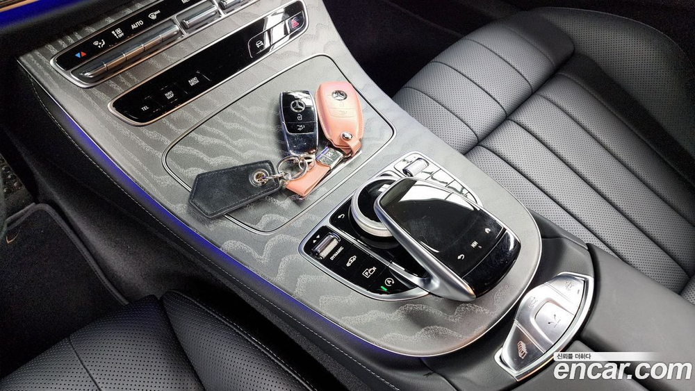 Mercedes-Benz E-Class W213 E450 4MATIC Cabriolet (06.2021)