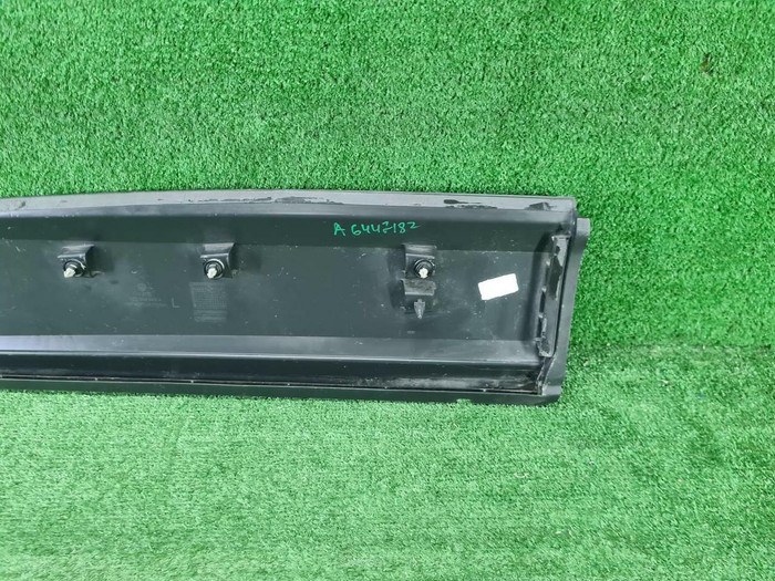 Накладка двери задняя левая VW ID.6 (2021-н.в.)