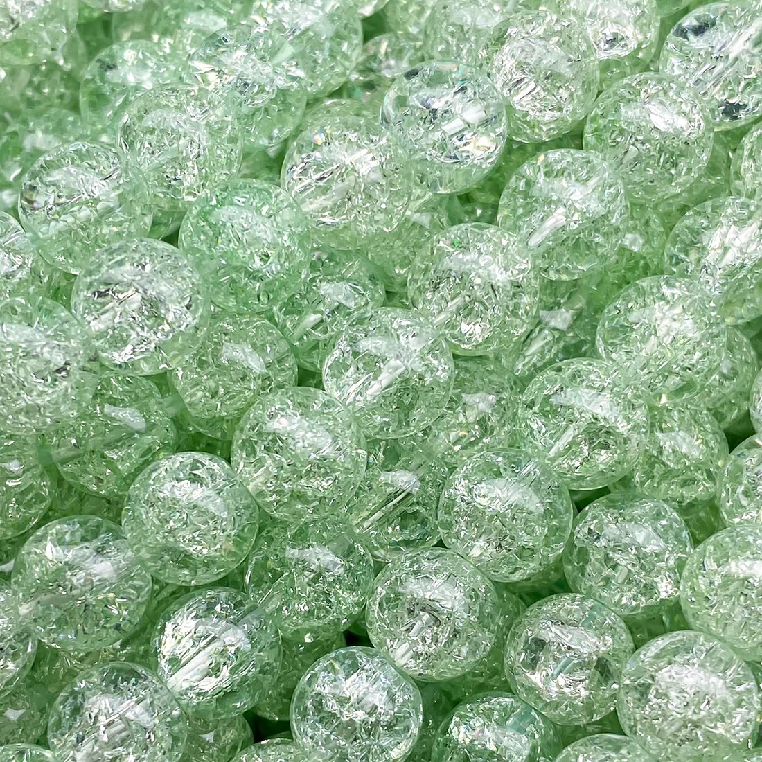 Сахарный кварц (имитация), оттенок "Зеленый", бусины в форме шара