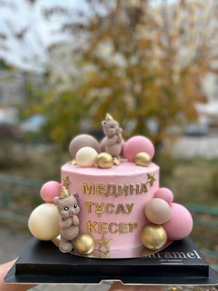 Торт на тұсау кесер, торт для девочки, торт с шоколадными шариками