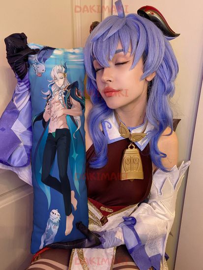 Мини дакимакура Невиллет Геншин Импакт арт. M1150, 60х20 см