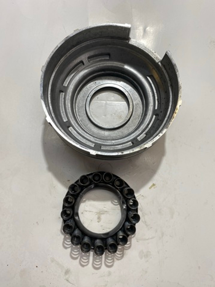 Поршень и возвратная пружина Low / Reverse clutch АКПП 4L60