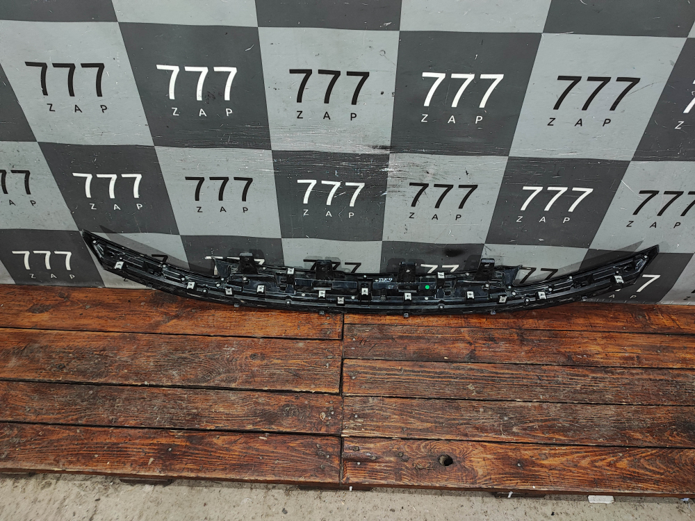 Накладка решетки радиатора Changan CS55PLUS 21-нв Б/У Оригинал S203F2805010100AA