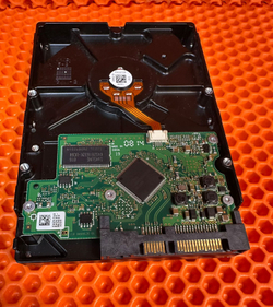 Жёсткий диск hitachi 320 gb