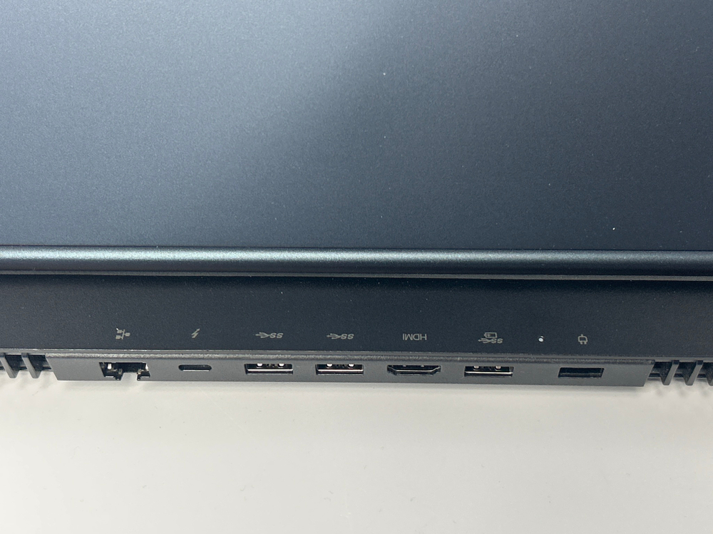 Ноутбук Lenovo Legion 5 15ITH6H (82JH000PRK) 15.6"/Intel Core i5-11400H/RAM 16GB/SSD 512GB/nVidia GeForce RTX 3060 6GB/IPS/1920*1080/DOS/Подсветка кл-ры: нет/черный. Состояние: B1