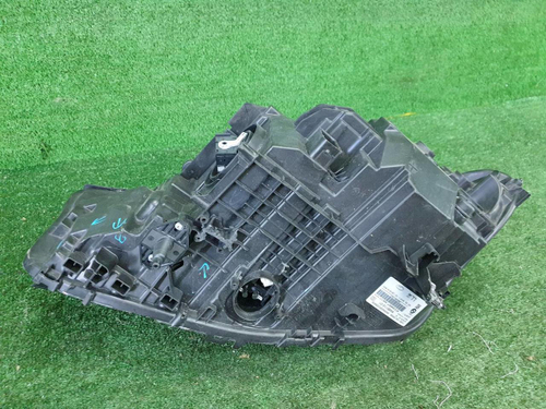 Битая Фара правая BMW 5er G30 (2017-2020) LED