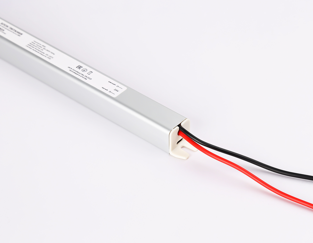 GS8624 блок питания 24V 48W 2A IP20 185-260V 312*18*18