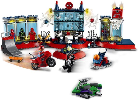 Lego Super Heroes  Attack on the Spider Lair