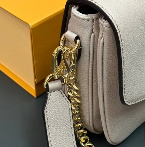 Сумка Louis Vuitton Oxford светло-розовый