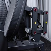 U3002D (E5002) Разгибание ног сидя. Стек 135 кг