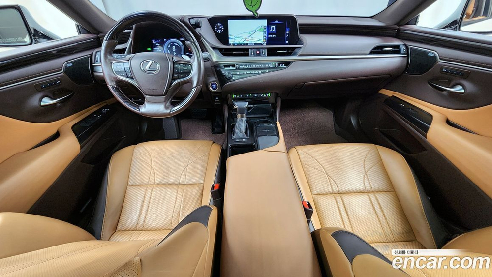 Lexus ES300h 7 Generation Executive (01.2020)