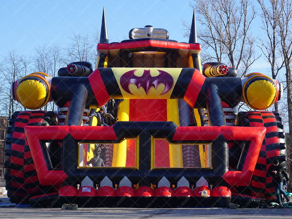 Батут "Бэтмобиль"