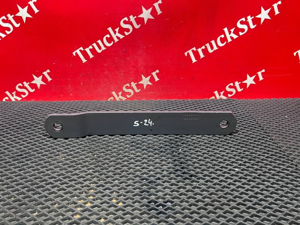 Стойка переднего стабилизатора