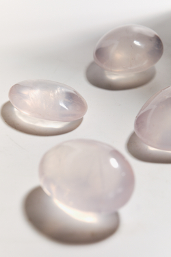 Розовый кварц джиразоль палмстоун