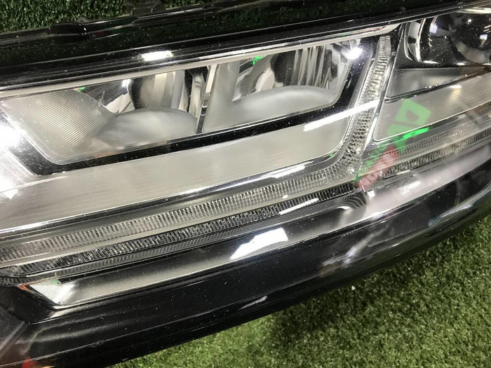 Фара левая Audi Q7 2 (2015-2019) LED
