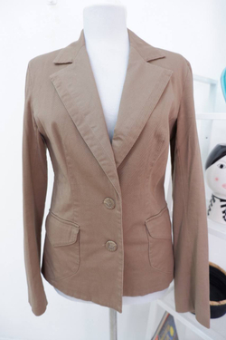 Пиджак Yax! бежевый 42 размер