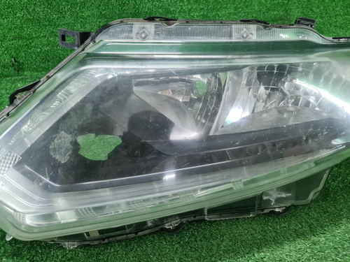 Битая Фара левая Nissan X-Trail t32 (2013-2019) галоген