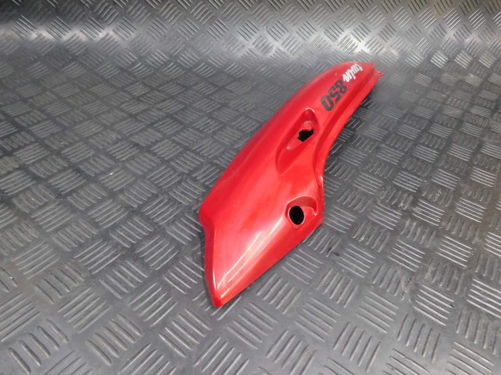 Пластик задний левый Yamaha TDM850 RN03J 2001 4TX-2471K-00