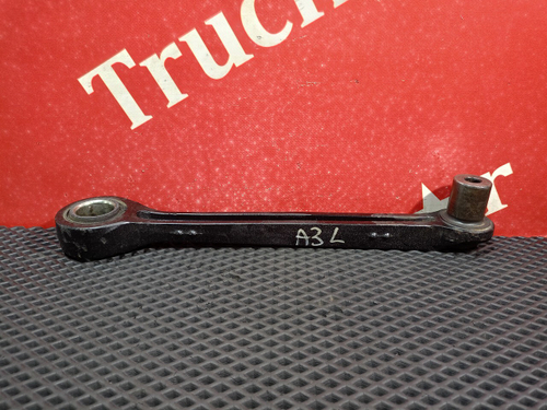 Стойка переднего стабилизатора