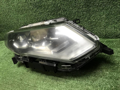 Фара правая Nissan X-Trail T32 (2017-2022) LED