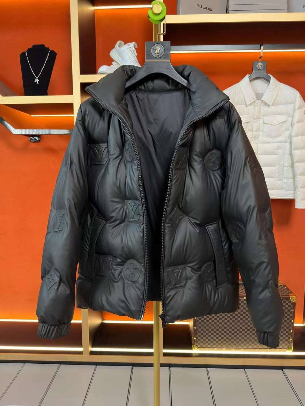 Пуховик Louis Vuitton