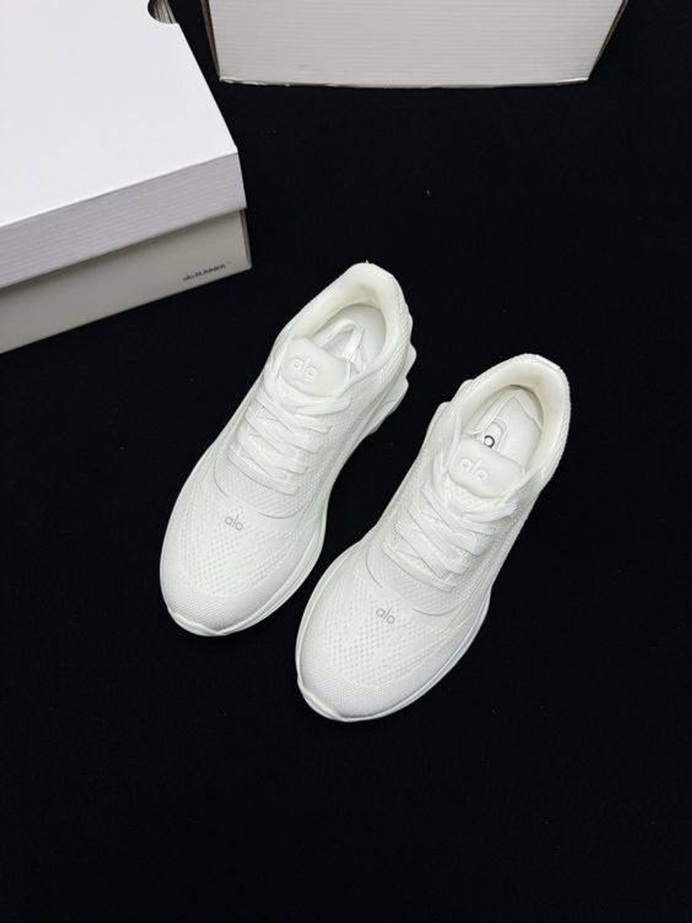 Кроссовки Alo