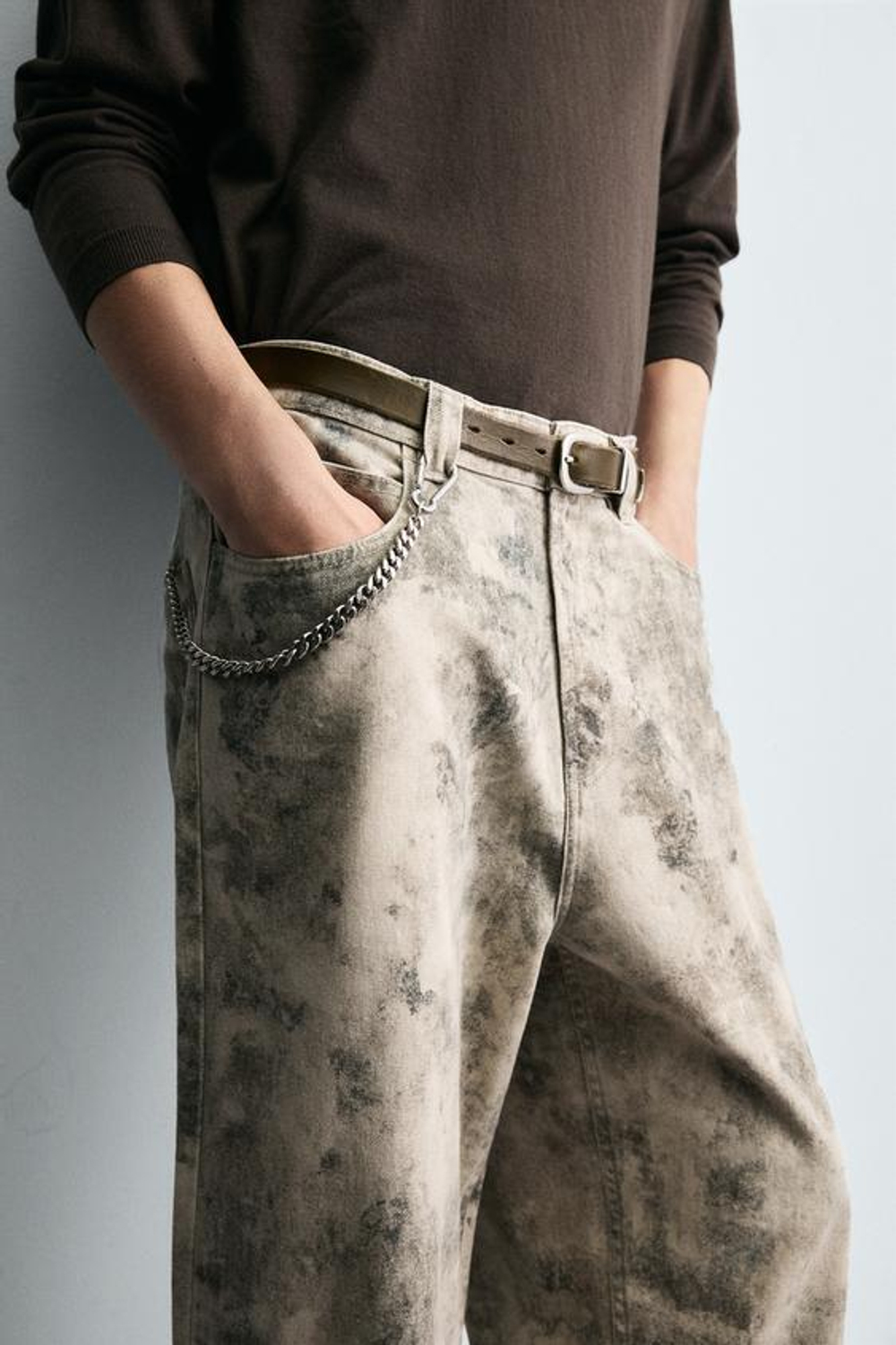 ZARA БРЮКИ С АБСТРАКТНЫМ ПРИНТОМ, СЕРЫЙ