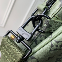 Louis Vuitton Trio Messenger